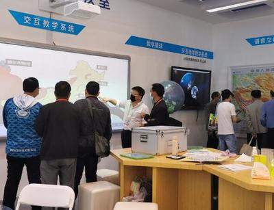 中教啟星閃耀第三屆河南教育裝備展，教學模型與教具引領(lǐng)創(chuàng)新實踐